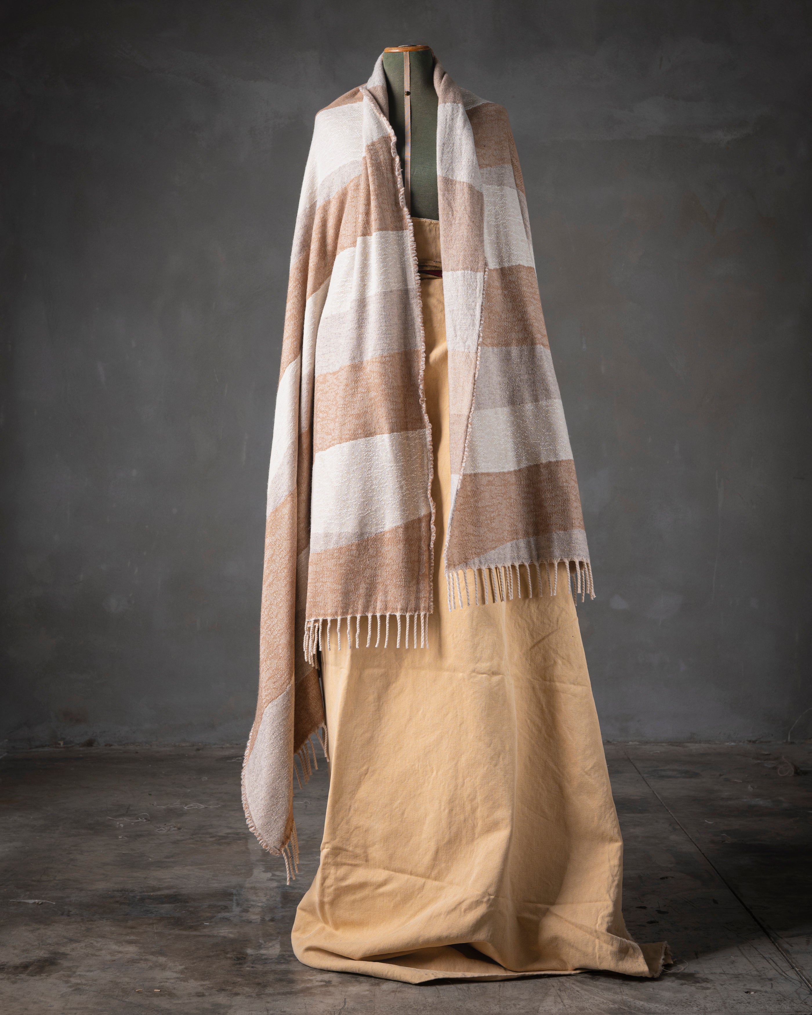 Deccan Throw - The House of Lyria