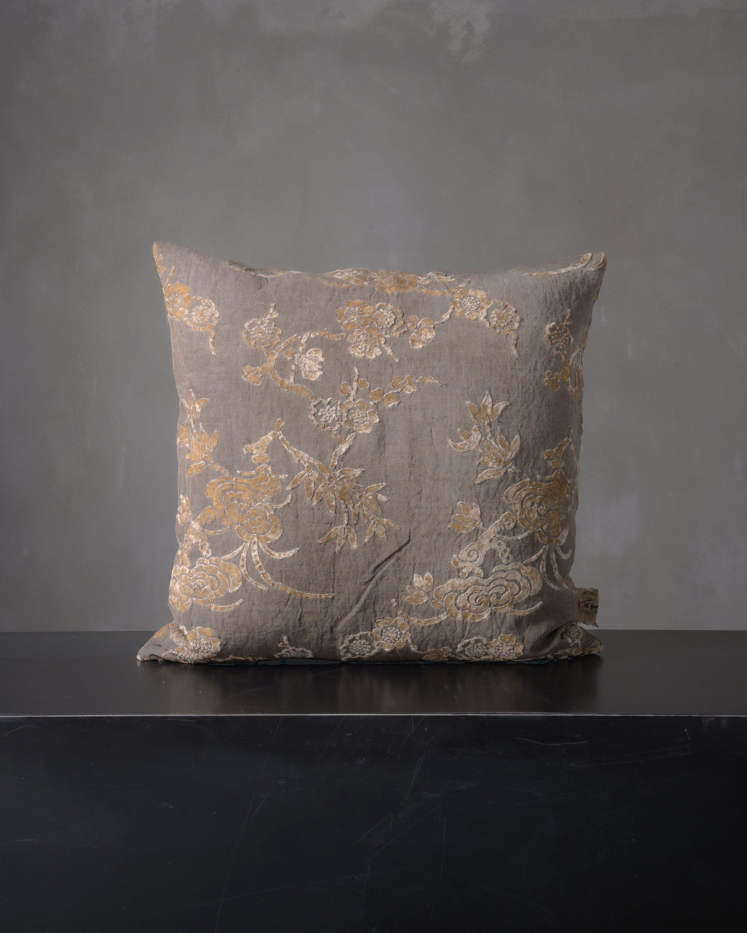 Scabiosa Pillow - The House of Lyria