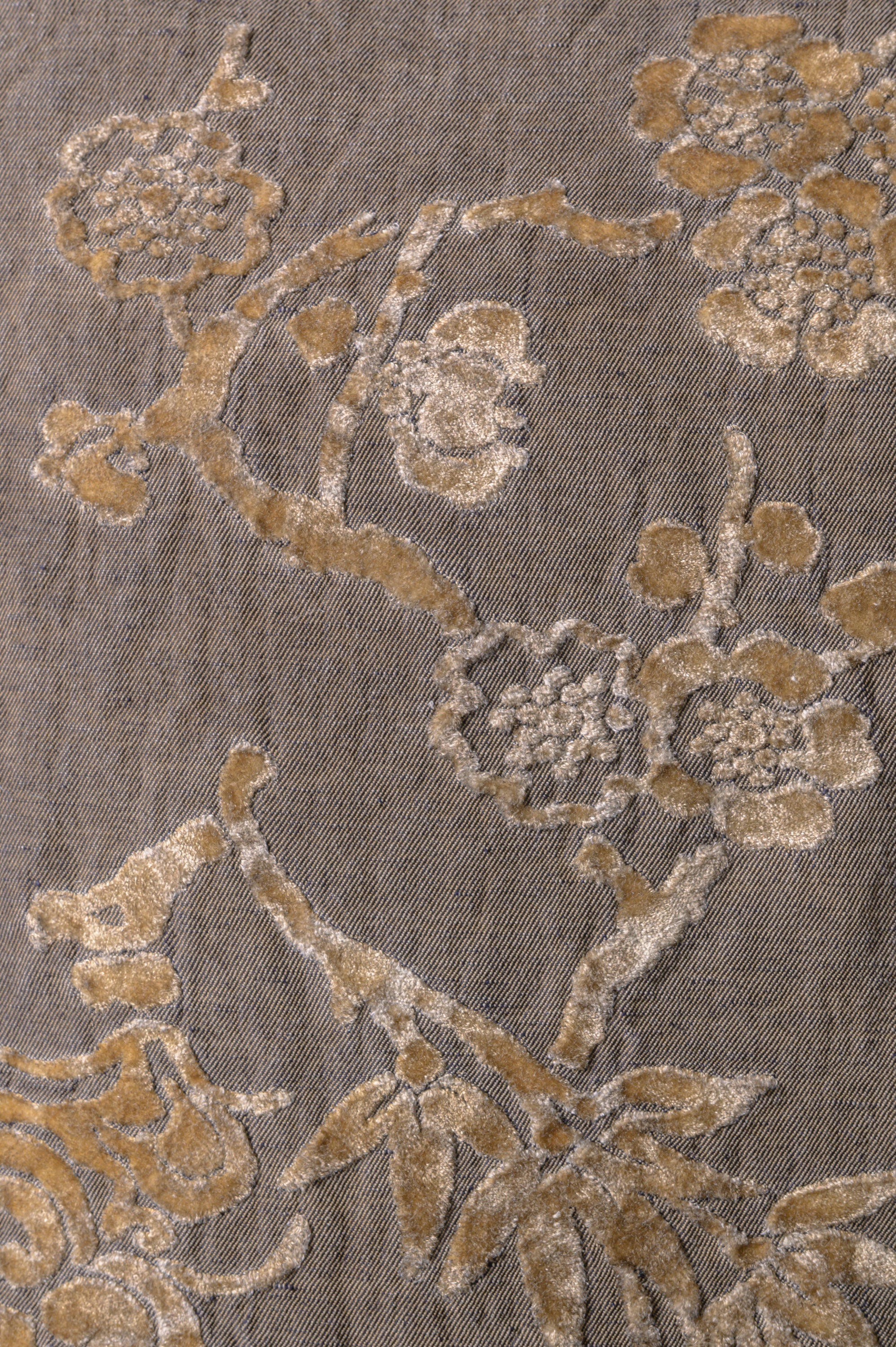 Scabiosa Pillow - The House of Lyria