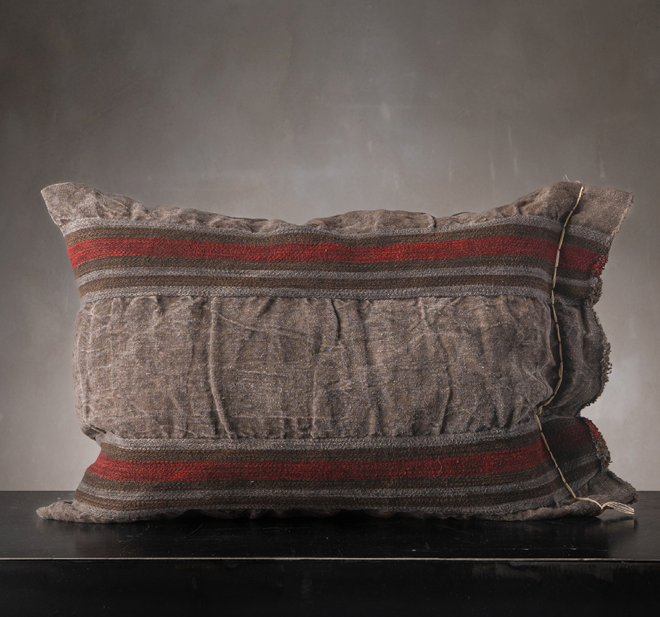 Clematis Pillow - The House of Lyria