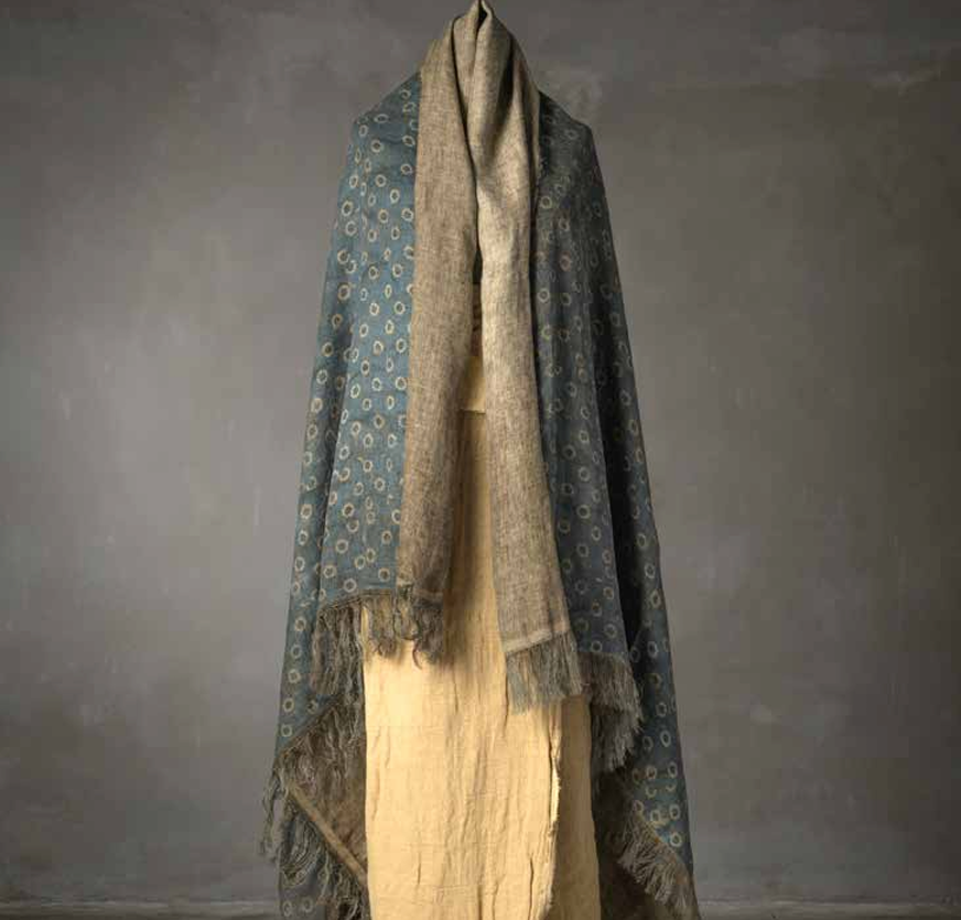 Fragranza Throw - The House of Lyria