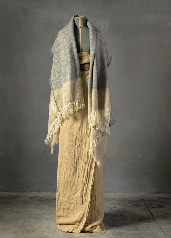 Hela Throw - The House of Lyria