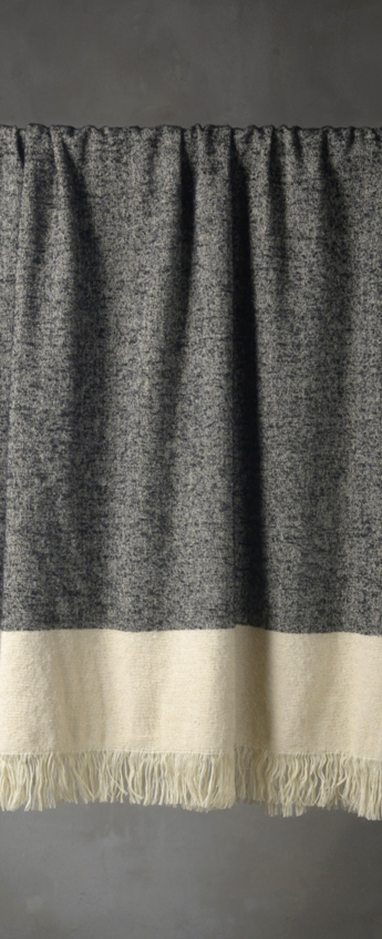 Hela Throw - The House of Lyria