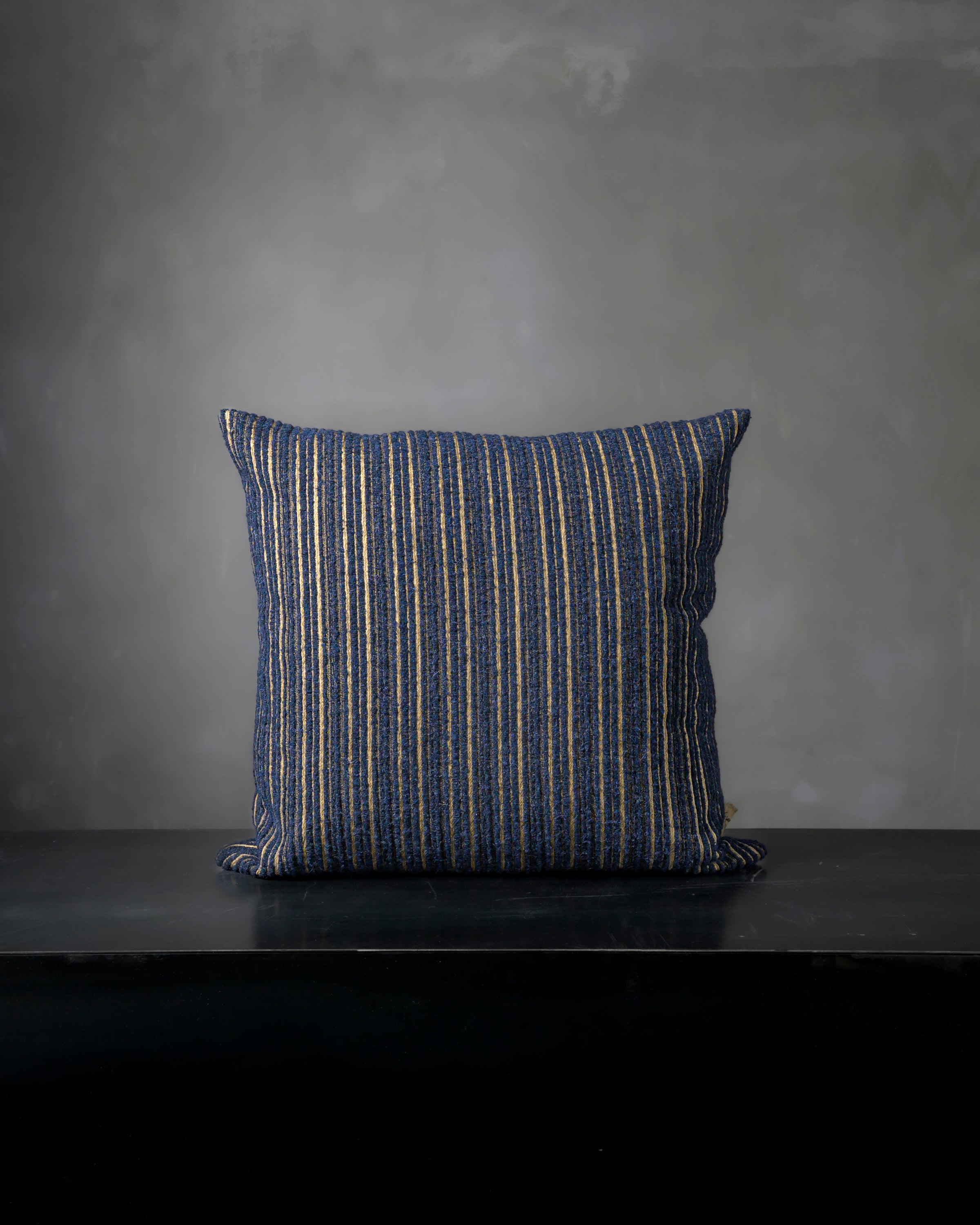 Venom Pillow - The House of Lyria