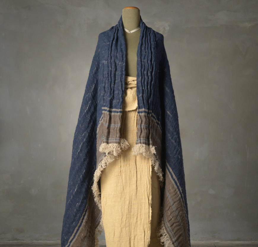 Malvagio Throw - The House of Lyria