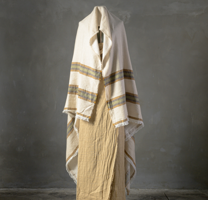 Riflesso Throw - The House of Lyria