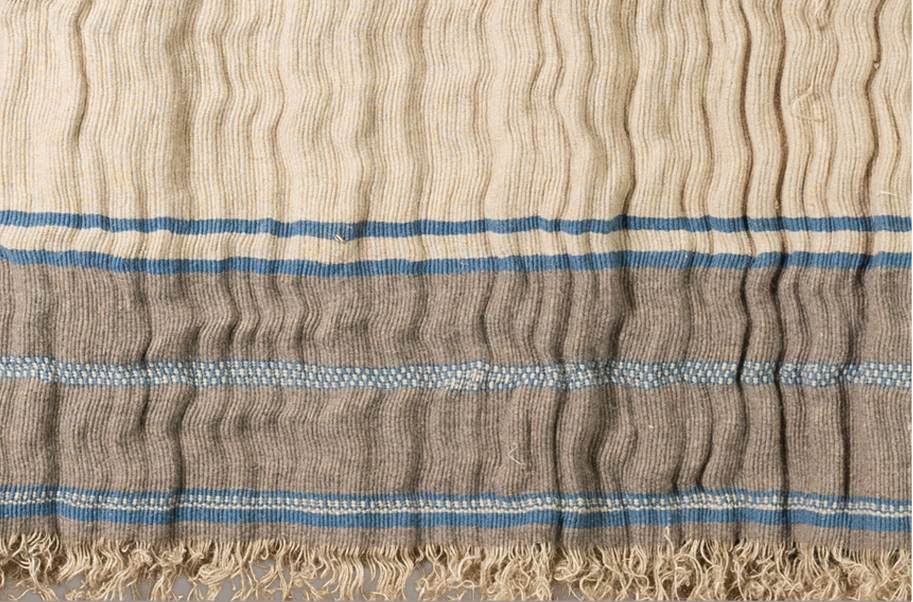 Silenzioso Throw - The House of Lyria