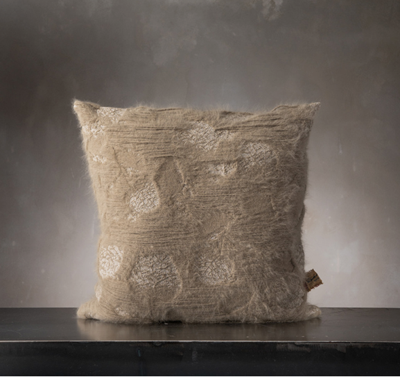 Taide Pillow - The House of Lyria