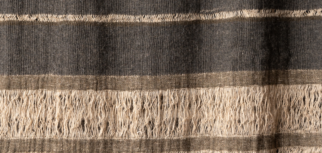 Xoroi Throw - The House of Lyria