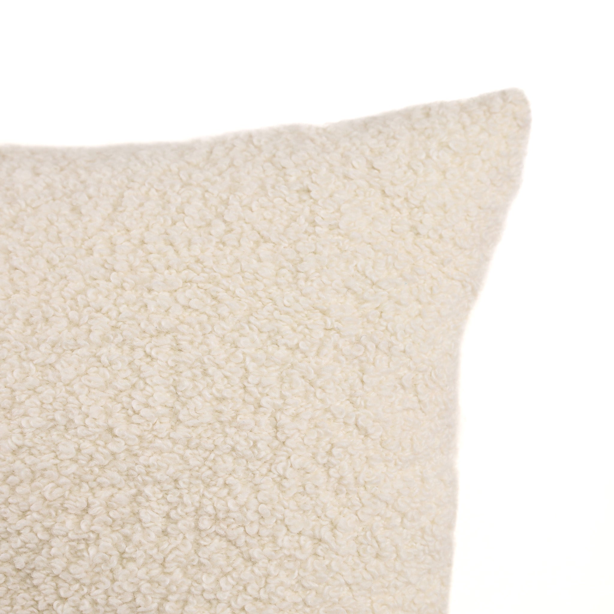 Kurlisuri Pillow