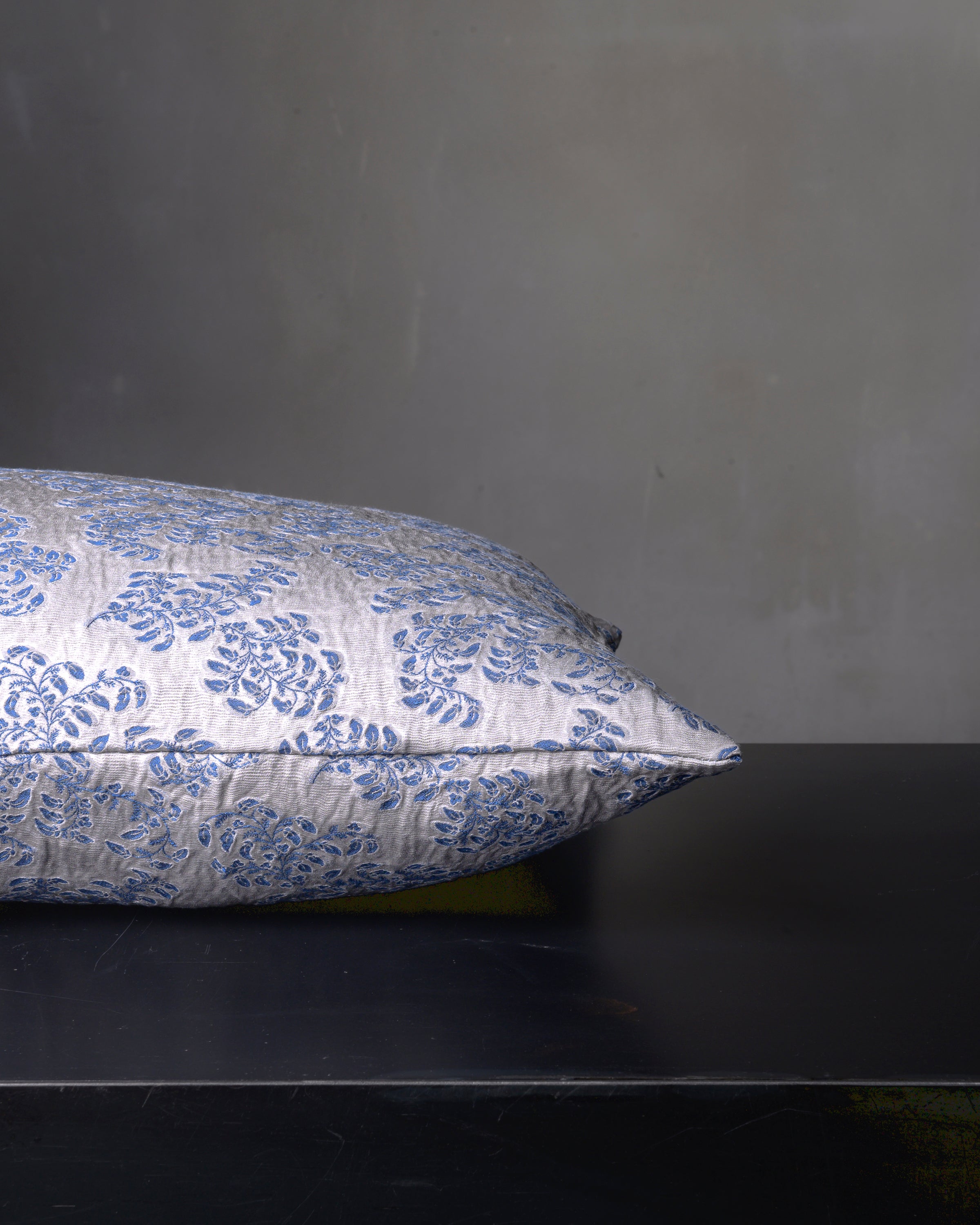 Murcia Pillow - The House of Lyria