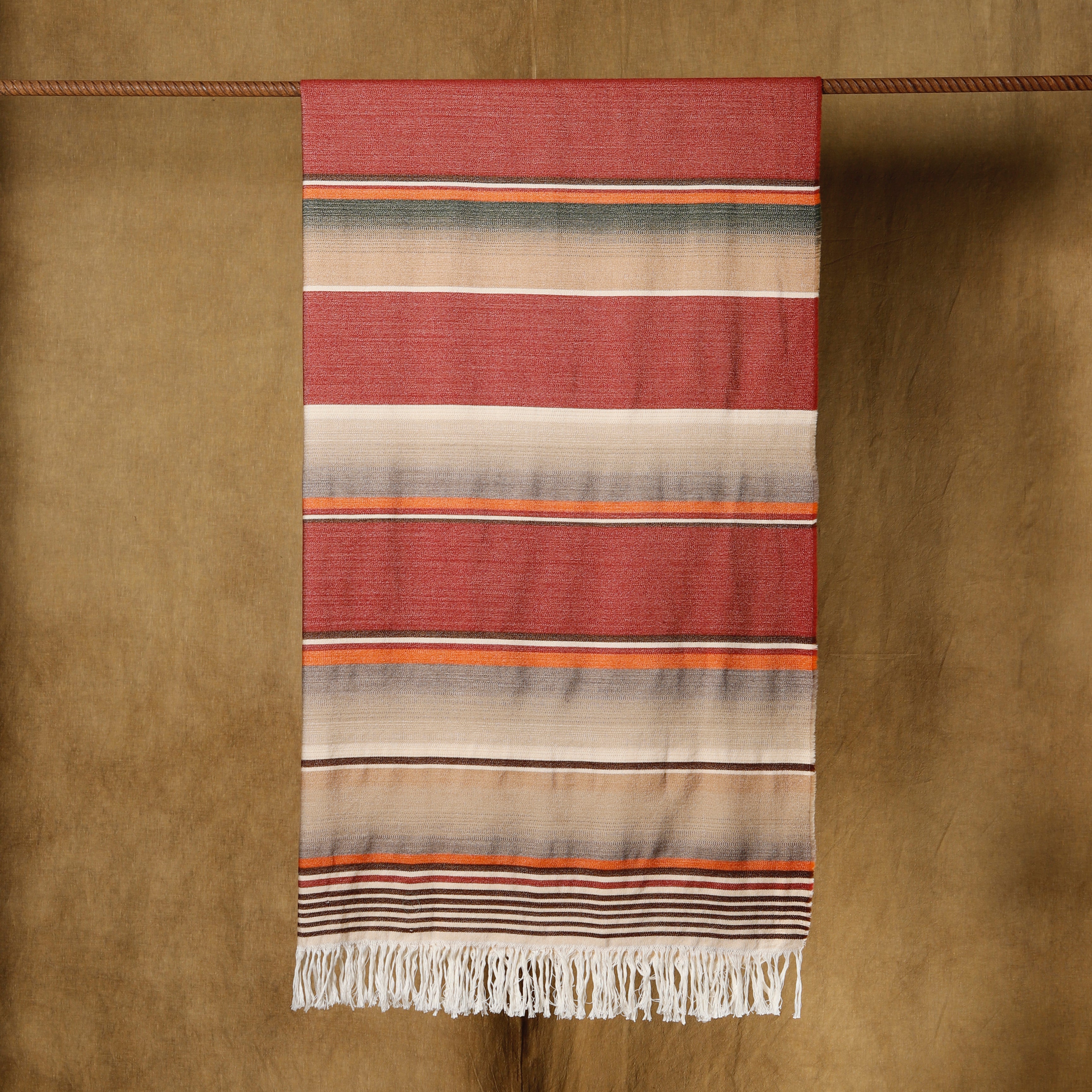 Ramingo Throw