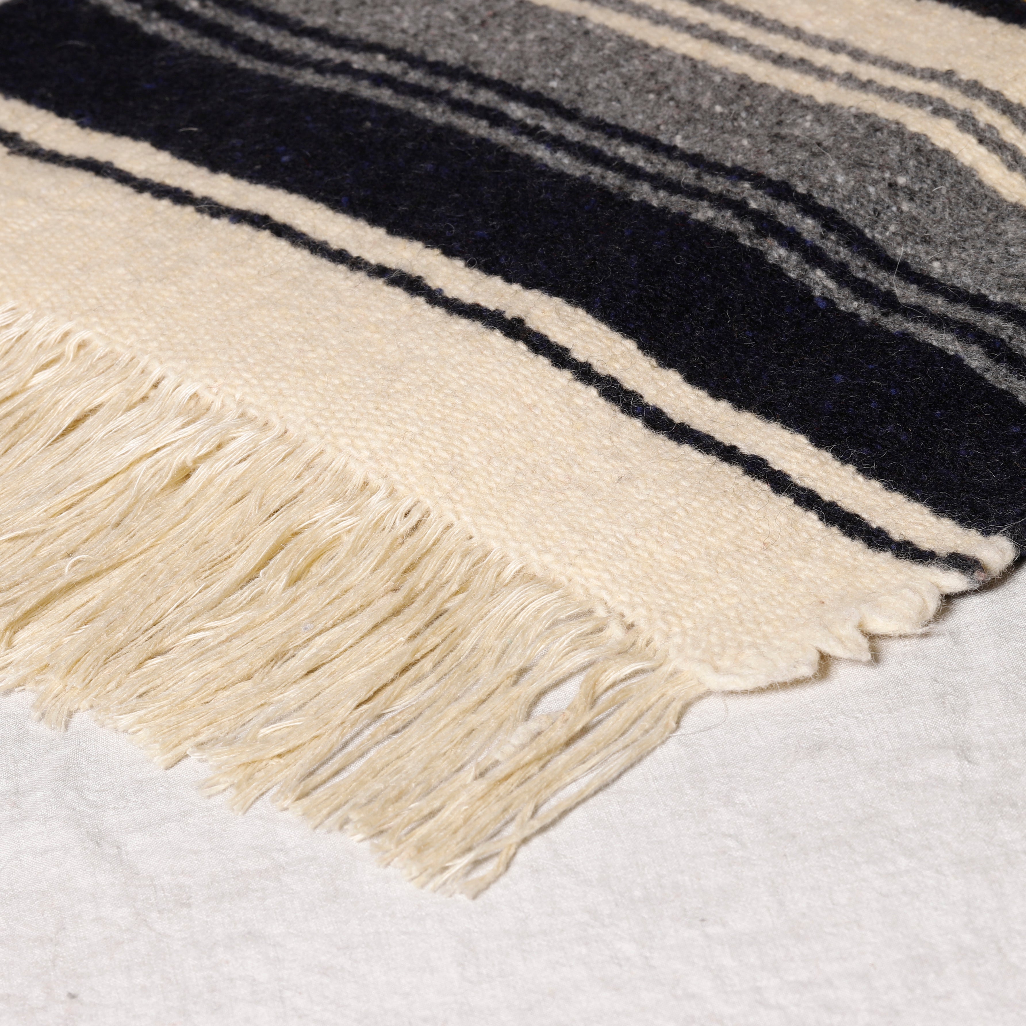 Gaeta Throw - The House of Lyria