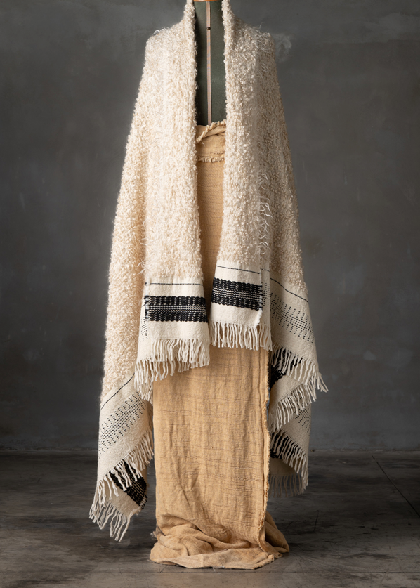 Cicatrice Throw