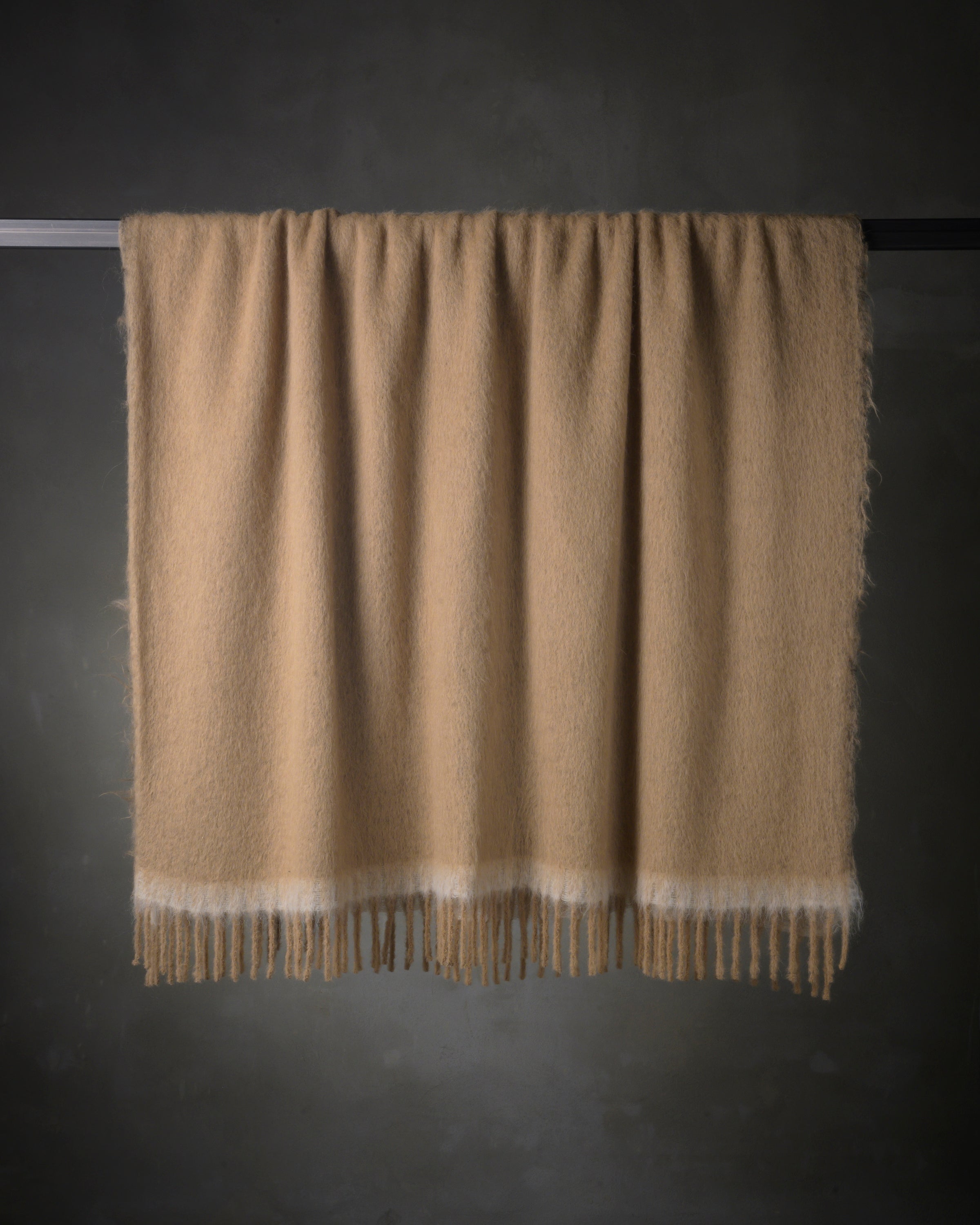 Amaranto Throw